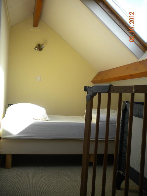 Koetsementen Appartementen Met Strandcabine Dombourg Chambre photo
