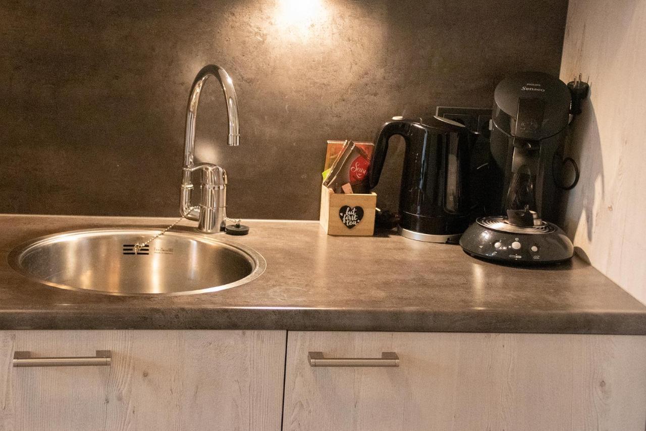 Koetsementen Appartementen Met Strandcabine Dombourg Extérieur photo
