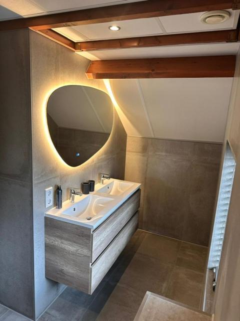 Koetsementen Appartementen Met Strandcabine Dombourg Extérieur photo