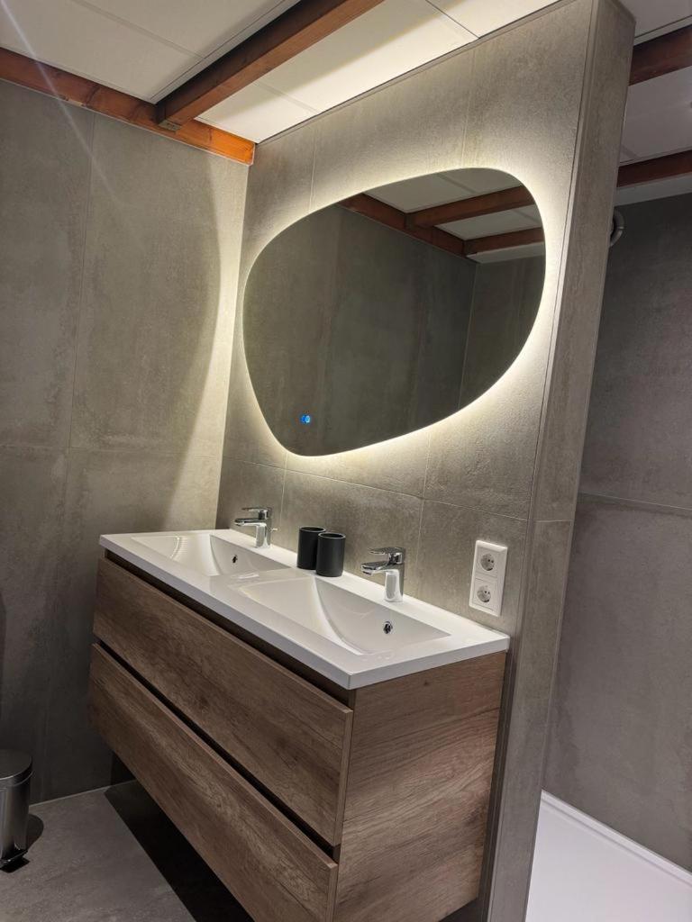 Koetsementen Appartementen Met Strandcabine Dombourg Extérieur photo